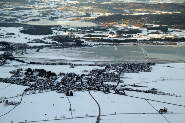 Вид с воздуха на Аллгу зимой
 - Фото, изображение