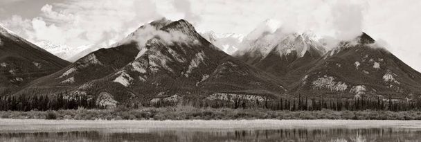 Gyönyörű jelenet a Jasper Nemzeti Parkban Kanadában - Fotó, kép