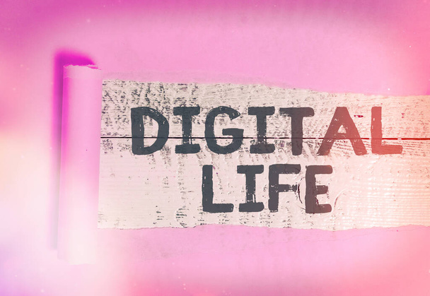 Znak tekstowy pokazujący Cyfrowe Życie. Fotografia konceptualna Życie w świecie połączonym przez Internet Multimedia. - Zdjęcie, obraz