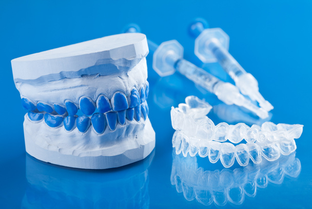 individual set for teeth whitening - Фото, зображення