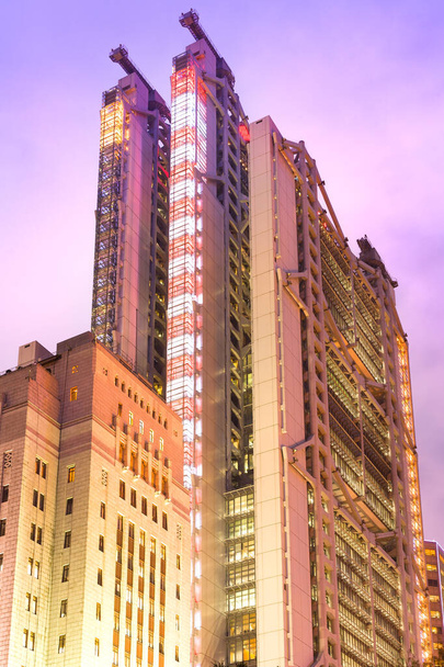 Hong Kong, Ammiragliato, Cina Edificio HSBC progettato dall'architetto Norman Foster a Statue Square, Chung Wan (distretto centrale
). - Foto, immagini
