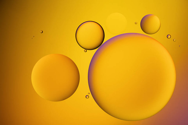 Gotita colorida del aceite de la burbuja, fondo abstracto - Foto, Imagen