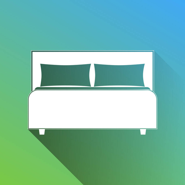 Bettenzeichen. Weiße Ikone mit grauem Schatten auf grünem bis blauem Hintergrund. - Vektor, Bild
