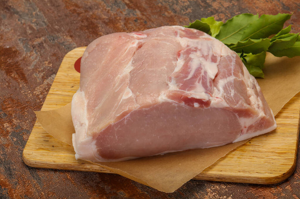 Pedaço de carne de porco cru pronto para cozinhar - Foto, Imagem
