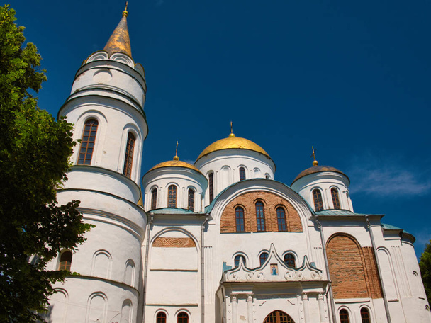 Átalakítási katedrális Csernyivban. Ukrajna egyik legrégebbi monumentális épülete. A Csernyik fejedelemség főépülete. Az ókori építészet emlékműve. - Fotó, kép