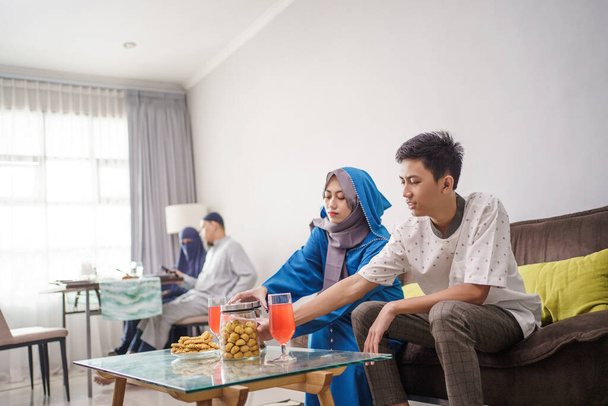 muslim family visit during eid mubarak - Foto, Imagem