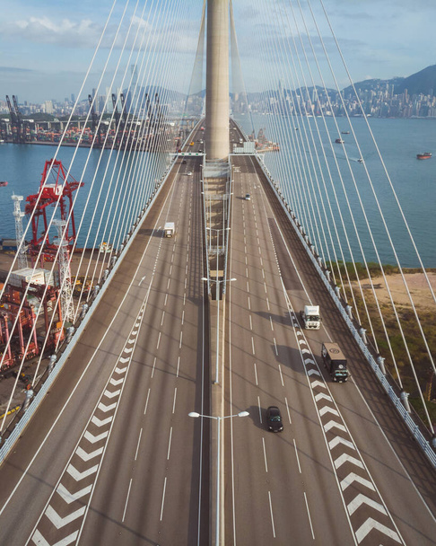 Ένα drone shot κατάληψη της γέφυρας Ting Kau στο Χονγκ Κονγκ - Φωτογραφία, εικόνα