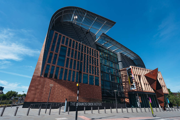 London / UK - 05/21/2020: London's busy area, popular destination empty as people self isolate during COVID-19 coronavirus pandemic. The Francis Crick Institute - Photo, Image