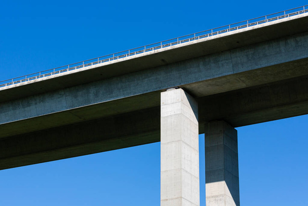 details and pillars of the concrete construction Aichtal viaduct in Germany - Фото, зображення