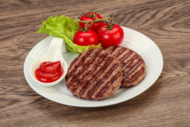 Costeleta de hambúrguer grelhada com molho de tomate - Foto, Imagem