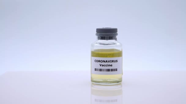 4K, Sample for Covid 19 vaccination. Preventive medications for novel Coronavirus 2019-nCov concept. Corona virus danger and public health risk disease. Asian flu outbreak pandemic-Dan - Filmati, video