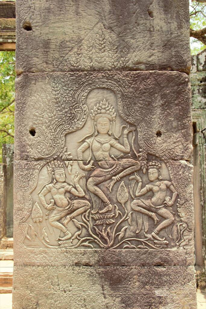Bayon Tempel angkor thom, angkor wat, siem ernten Kambodscha Schnitzerei an der Wand - Foto, Bild