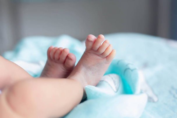 Милый азиатский ребенок новорожденный крупным планом
 - Фото, изображение