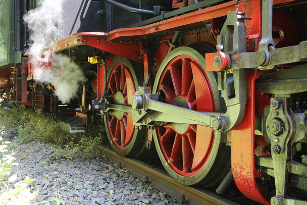 Ruote di una locomotiva a vapore - Foto, immagini
