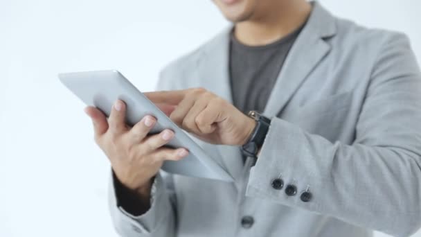 Asiática joven negocios con tablet
 - Metraje, vídeo