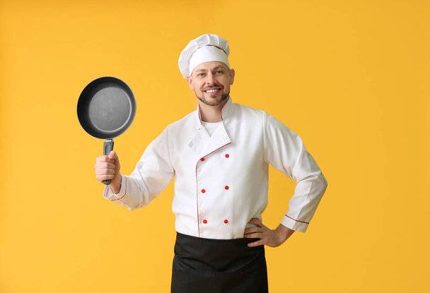 Portret kucharza na tle koloru - Zdjęcie, obraz
