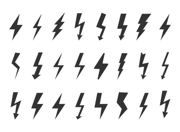Conjunto de diferentes iconos de relámpagos de silueta en blanco y negro aislados en el fondo blanco. Ilustración vectorial
.  - Vector, imagen