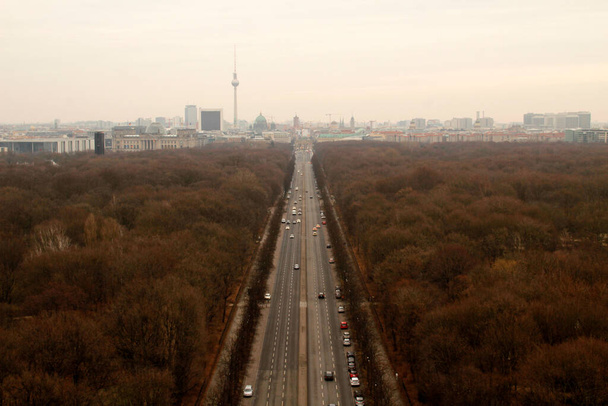 Bauen in der Berliner Innenstadt - Foto, Bild