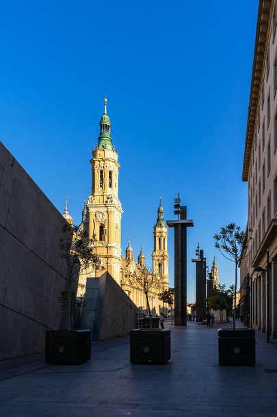 Basiliek van Nuestra Senora del Pilar kathedraal in Zaragoza, Spanje. - Foto, afbeelding