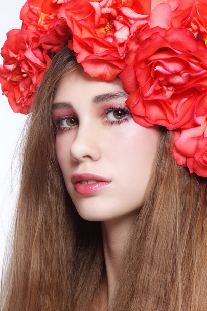 Girl in floral headband - Zdjęcie, obraz