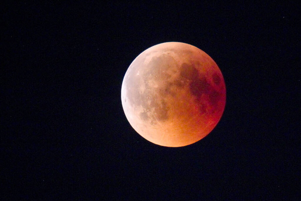Super luna, luna sangrienta - Foto, imagen