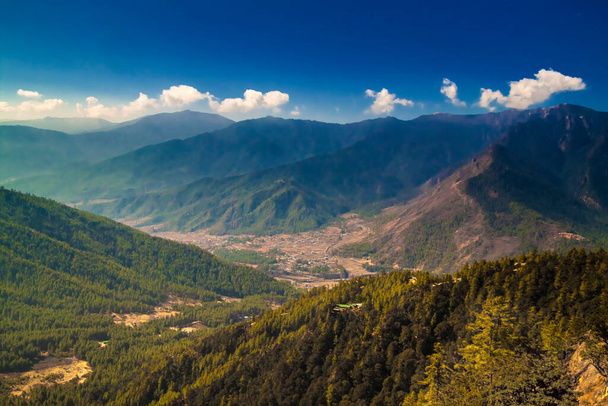 Vue sur les montagnes au Bhoutan
 - Photo, image