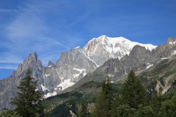 Mont Blanc and Aiguille Noire - Фото, изображение