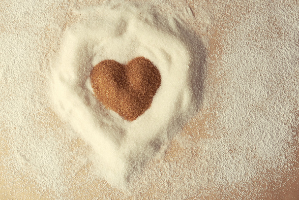 Foto de estilo vintage. Día de San Valentín, corazón de azúcar de musculatura
 - Foto, Imagen