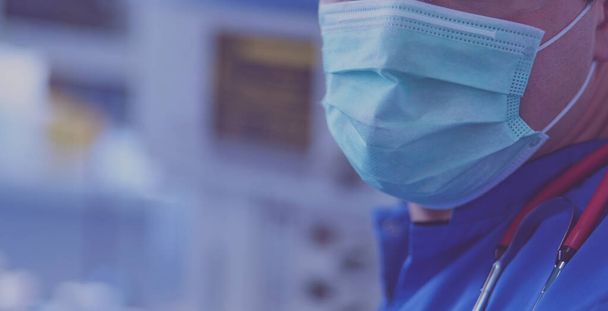 Male surgeon on background in operation room - Foto, Imagem