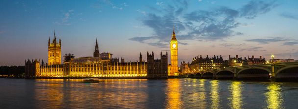Big Ben, Parlament i Westminster bridge w Londynie, w nocy piękne lato, Anglia, Wielka Brytania - Zdjęcie, obraz