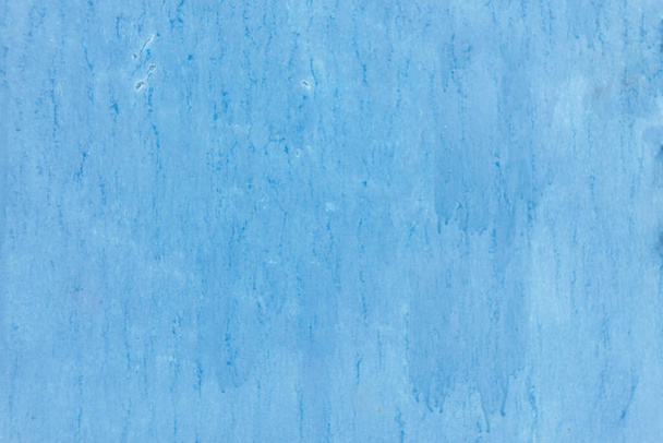 modré kovové dveře se šmouhami barvy. pozadí vodorovné orientace - Fotografie, Obrázek