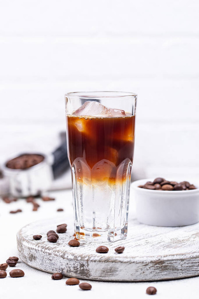 Espresso tonic, módní kávový nápoj - Fotografie, Obrázek