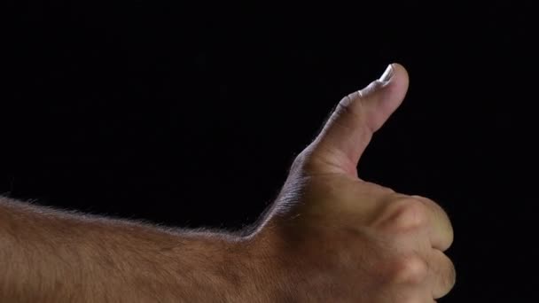 Mužská ruka Zobrazit palce nahoru gesto OK dobré znamení - Záběry, video