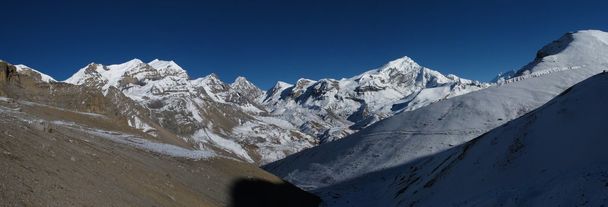 Schöne Bergkette in Nepal - Foto, Bild