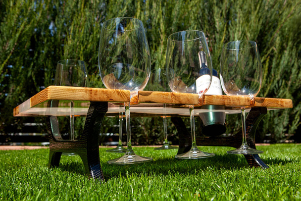 tavolo in legno fatto a mano in resina epossidica
 - Foto, immagini