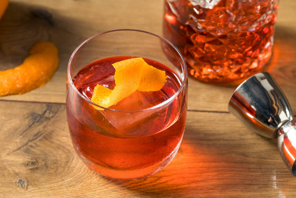 Refreshing Boozy Gin Negroni Cocktail with Orange Garnish - Fotoğraf, Görsel