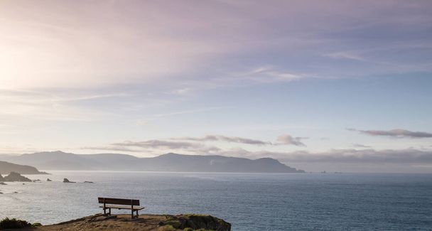 The most beautiful bench in the world, Loiba cliffs, Ortigueira, - Foto, immagini