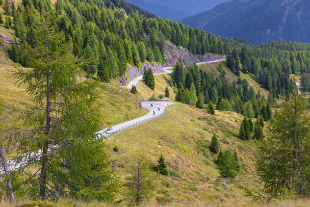 Vista de los Dolomitas. Alpes orientales de Italia
. - Foto, imagen