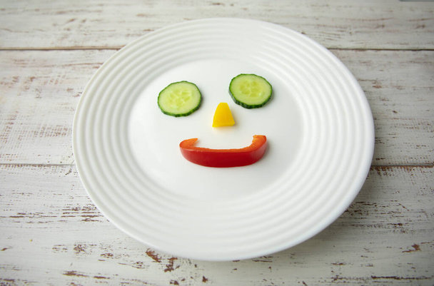 vegetables funny face your plate make your breakfast - Foto, imagen
