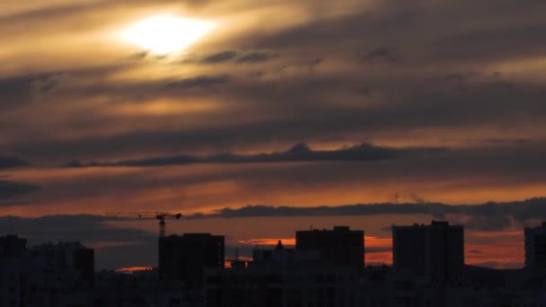 Timelapse του ηλιοβασιλέματος, δραματικός ουρανός - Πλάνα, βίντεο