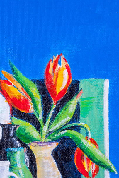 Detalhes de pinturas acrílicas mostrando cor, texturas e técnicas. Tulipas expressivas em um vaso em azul
. - Foto, Imagem