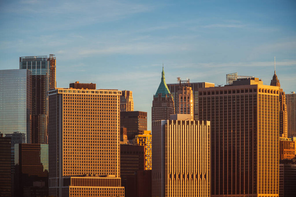 Wolkenkratzer von New York City. Manhattan Island ist die am dichtesten besiedelte Stadt in New York City. Thema der amerikanischen Architektur. - Foto, Bild