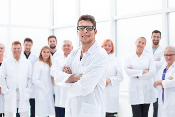 group of confident medical professionals standing together. - 写真・画像