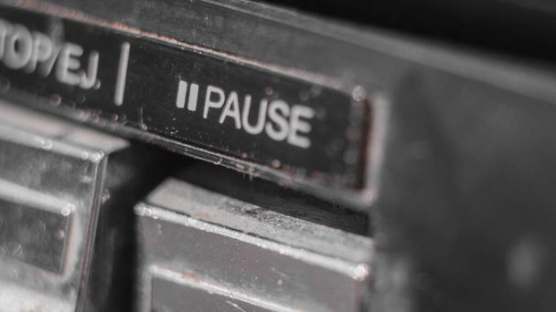 botón de pausa en la grabadora
 - Foto, Imagen