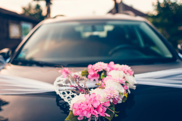 Wedding car floral ceremony ornaments - Фото, изображение