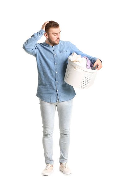 Проблемный человек со стиркой на белом фоне
 - Фото, изображение
