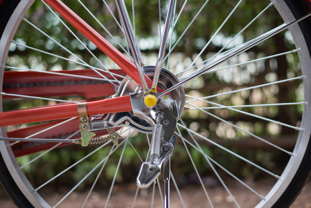 Vintage fiets, Classic fiets remtrommel, Close-up. - Foto, afbeelding