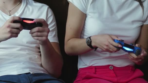 Young couple playing video game - Footage, Video