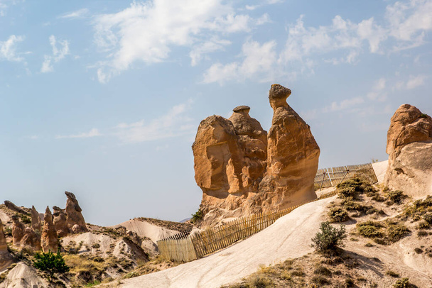 Volcanic tufa formations in Turkey's Cappadocia. - Foto, Imagem