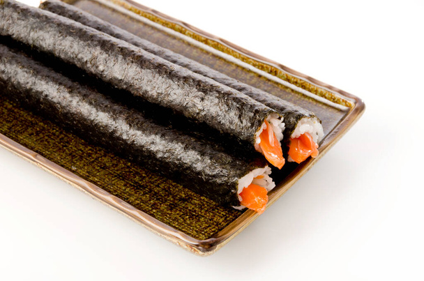 Rolo de sushi de salmão, Rolo de sushi
 - Foto, Imagem